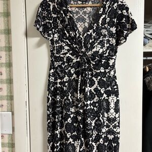 Daisy Fuentes Black and White Floral print Midi Dress